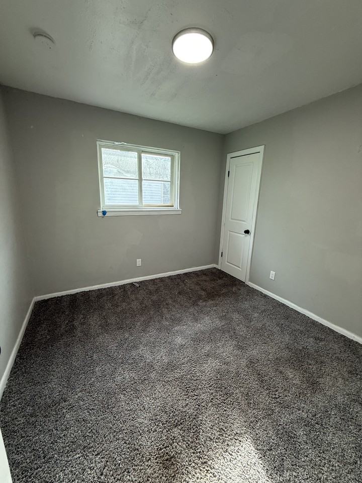 3728 Hickory Ave Sw #1 - Photo 6 of 10