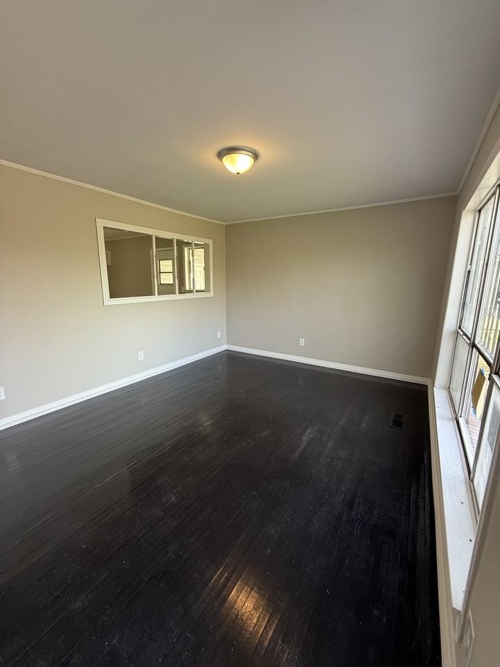 629 Lanett Ave #1 - Photo 2 of 8