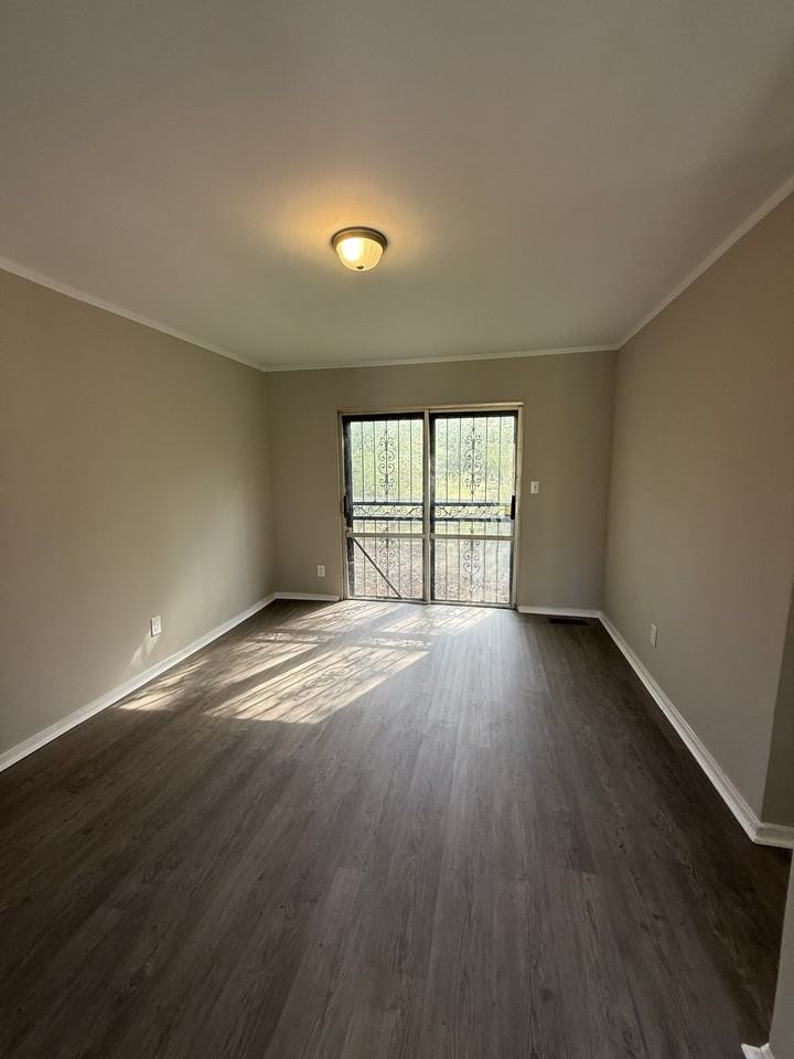 629 Lanett Ave #1 - Photo 6 of 8