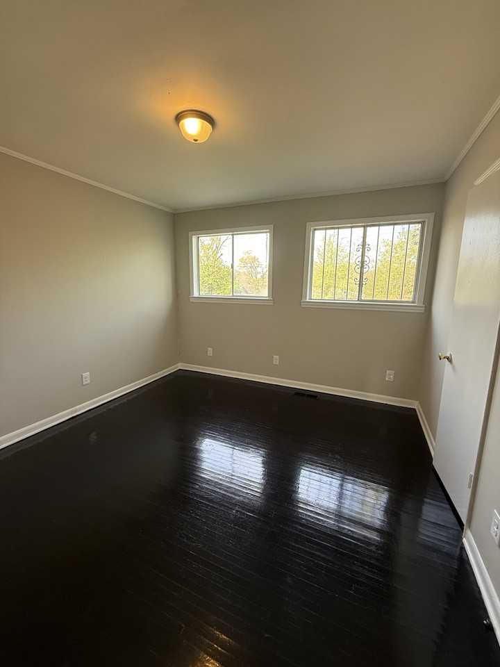 629 Lanett Ave #1 - Photo 7 of 8