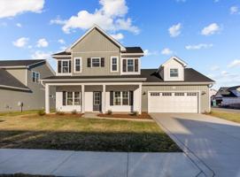 featured image of 136 Bourbon St #1