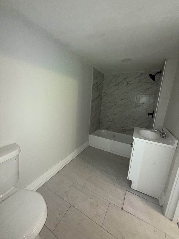 1701 Avenue I #1 - Photo 3 of 7