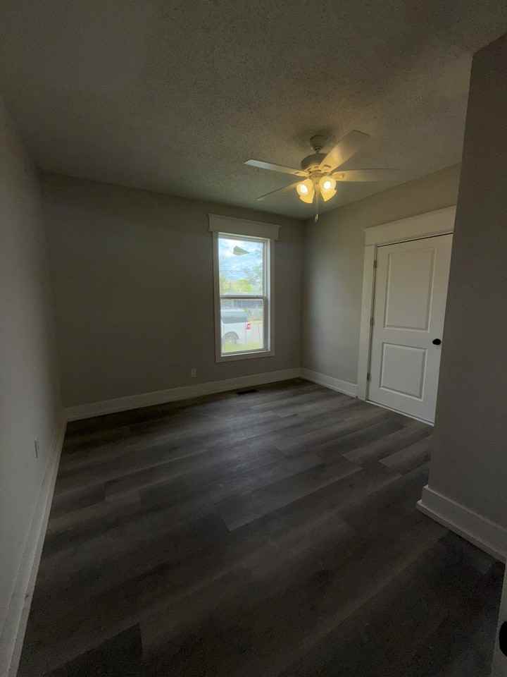 1701 Avenue I #1 - Photo 4 of 7