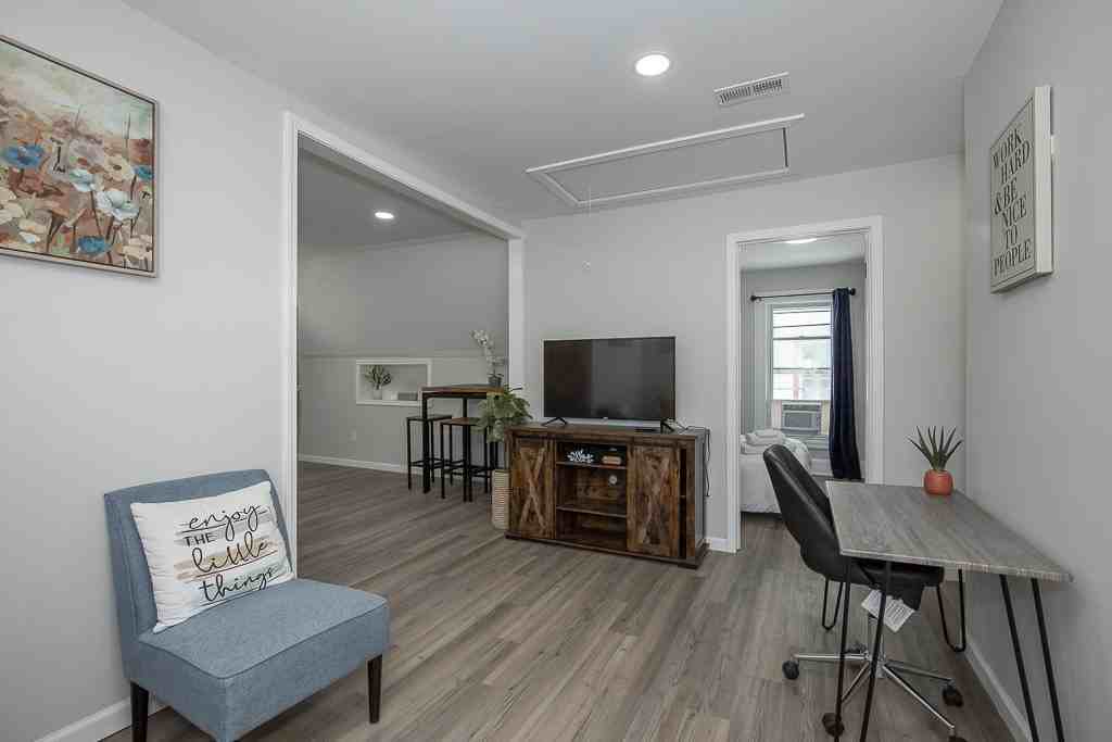 3721 W 22nd Pl #1 - Photo 3 of 16