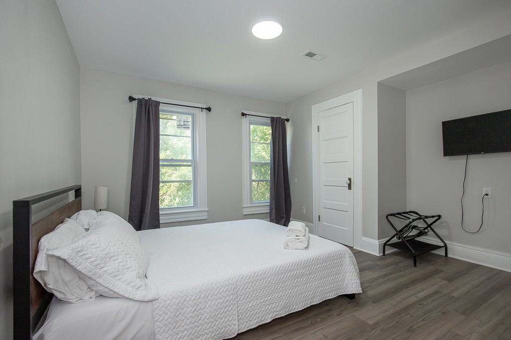 3721 W 22nd Pl #1 - Photo 4 of 16