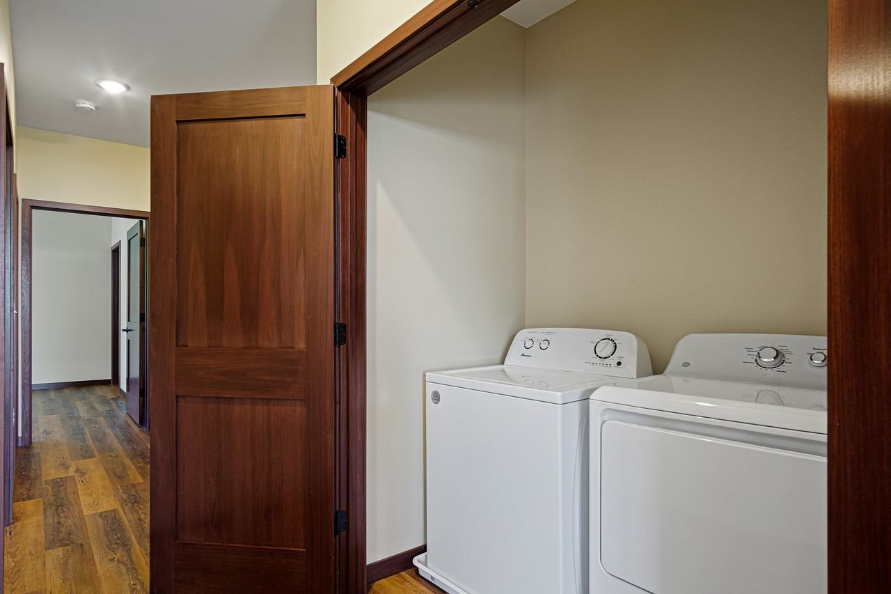 902 Menomonie St, Eau Claire, WI, USA - 21 #21 - Photo 7 of 11