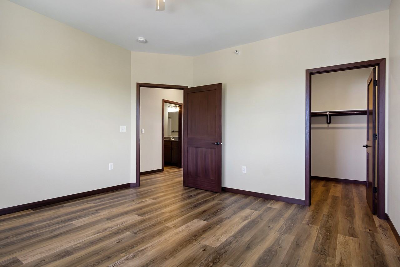 902 Menomonie St, Eau Claire, WI, USA - 32 #32 - Photo 7 of 17