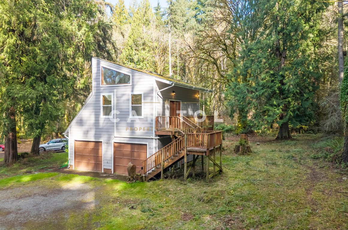 4128 Meridian Rd Ne - Photo 2 of 18