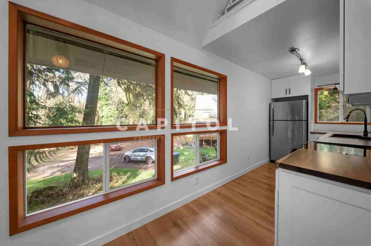 4128 Meridian Rd Ne - Photo 7 of 18