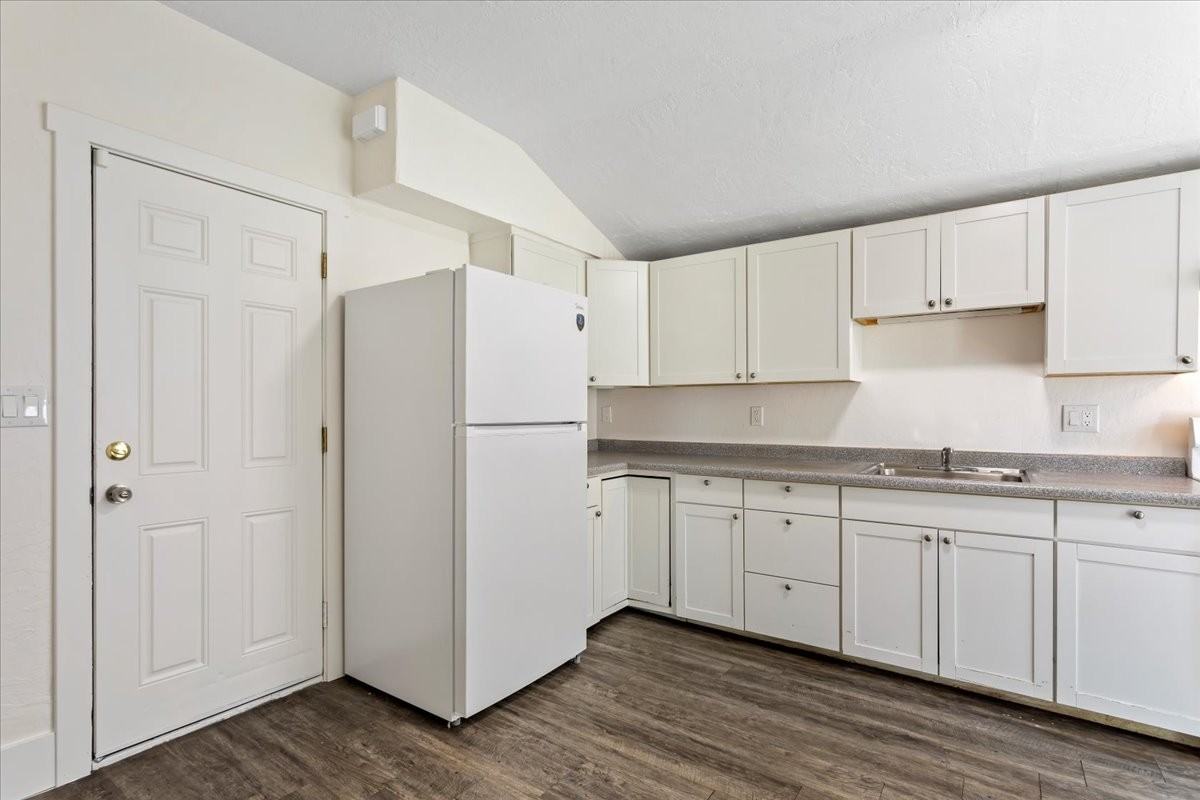 2342 Adams Ave #1 - Photo 2 of 12