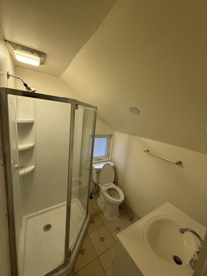 52 N West StUnit 4 #4 - Photo 4 of 12