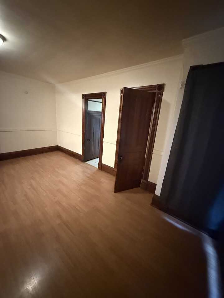 52 N West StUnit 4 #4 - Photo 6 of 12