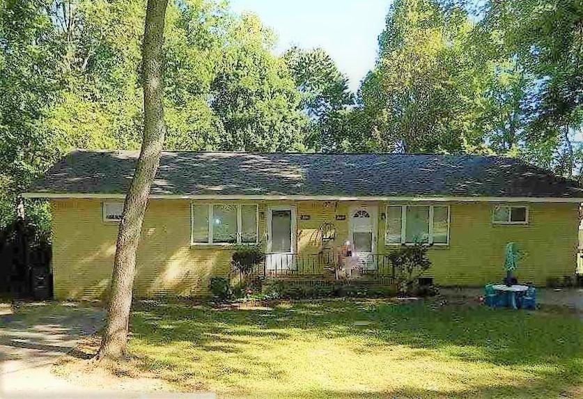 304 Wind Ave Nw - Photo 2 of 8