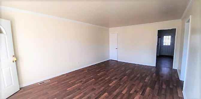 304 Wind Ave Nw - Photo 4 of 8