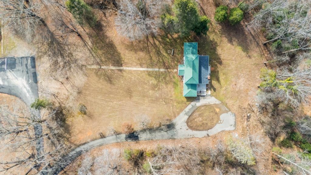 228 Wildwood Acres Rd - Photo 2 of 33