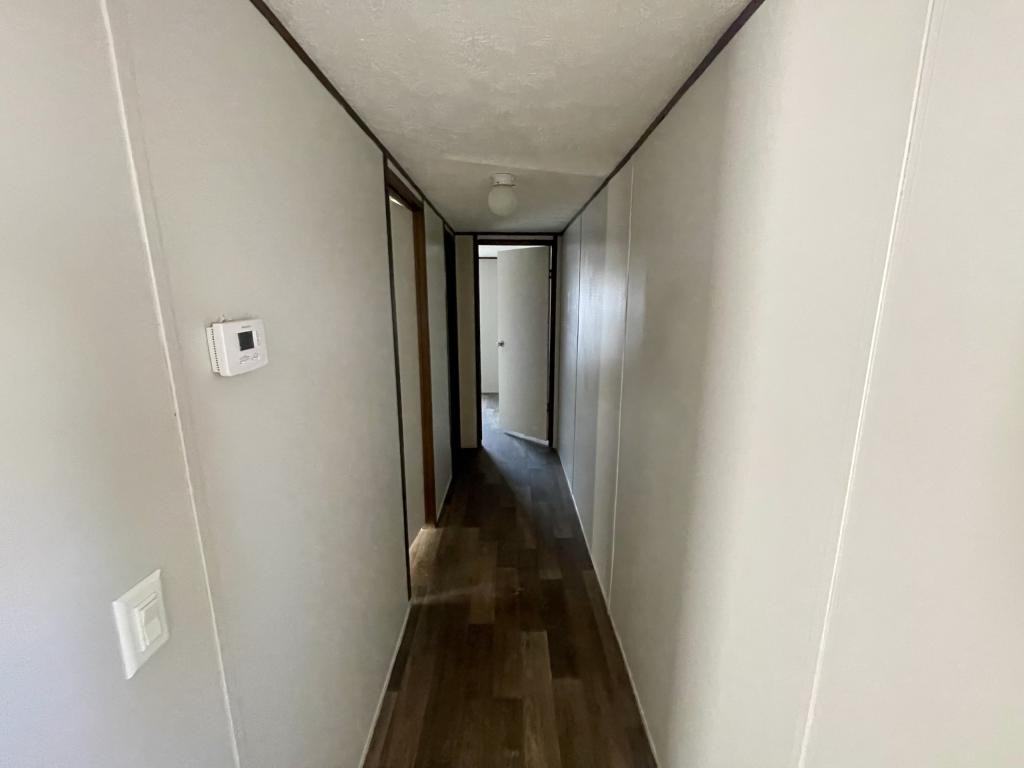 555 Crandlemire Rd - Photo 4 of 9