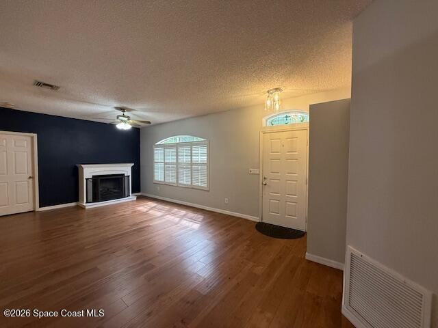 6731 Opal Ave - Photo 3 of 24