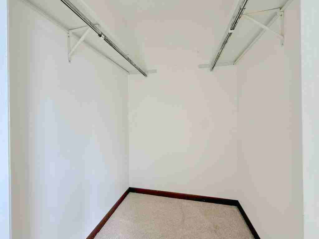 1634 19th St - Photo 5 of 27