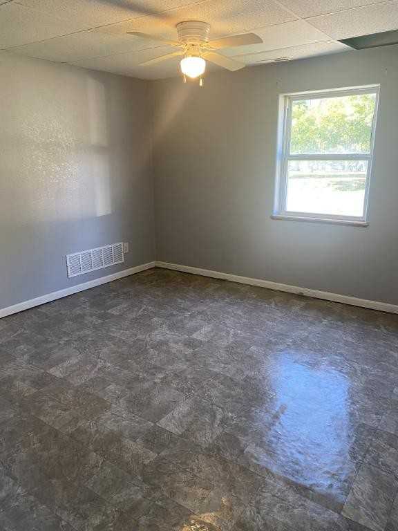 600 W Jackson St - Photo 6 of 7