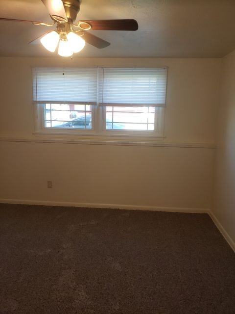 1403 Avenue F - Photo 5 of 7