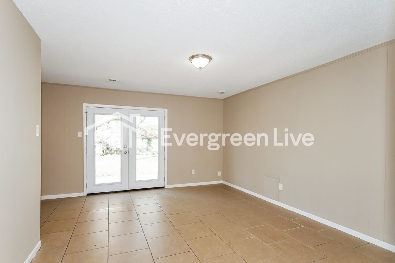 6356 Leamont Dr - Photo 6 of 15