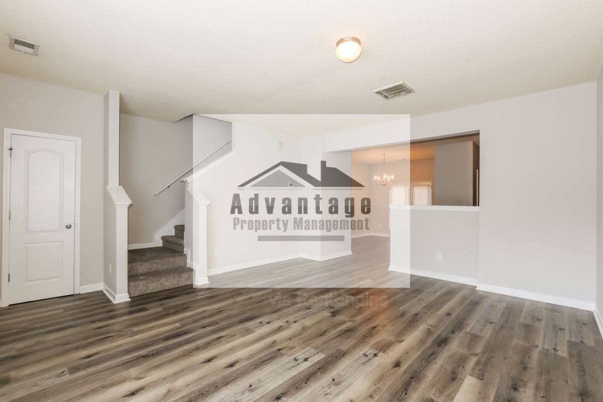 107 Bagby Ct - Photo 2 of 9