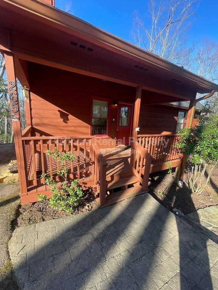 265 Hound Dog Ln - Photo 3 of 10