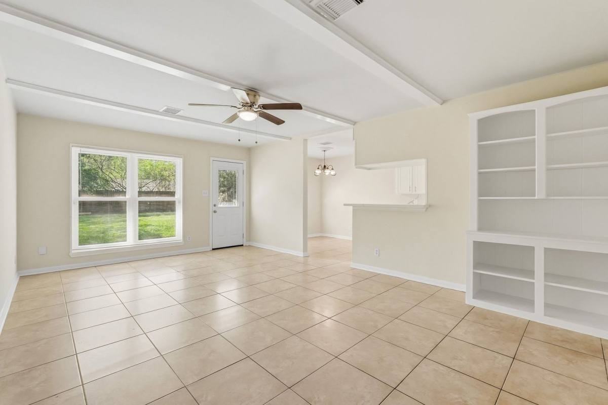 12607 Dakar Dr - Photo 3 of 10