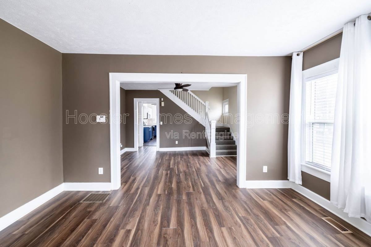 2901 N Talbott St - Photo 6 of 10
