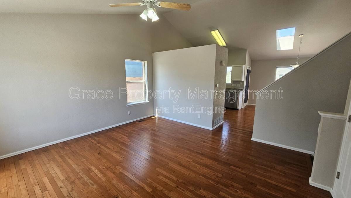 325 W 116th Ave - Photo 2 of 10