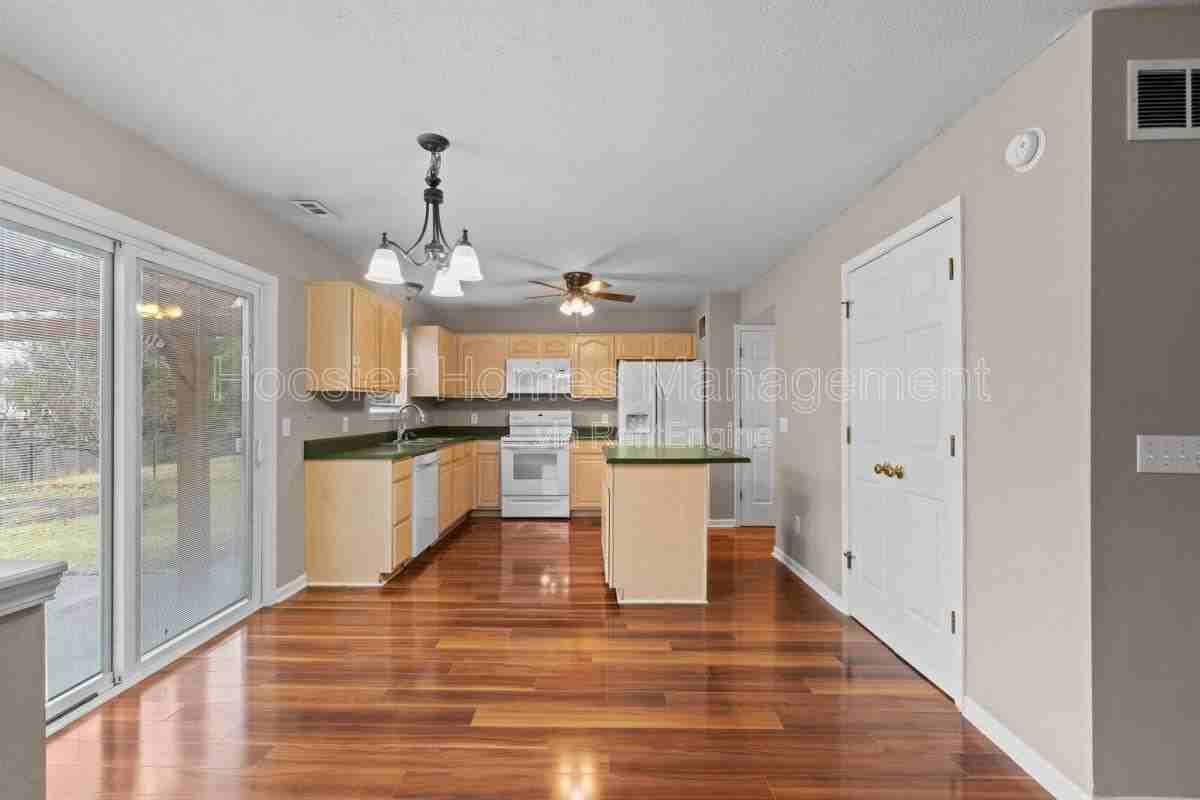 13968 Wakefield Pl - Photo 7 of 10