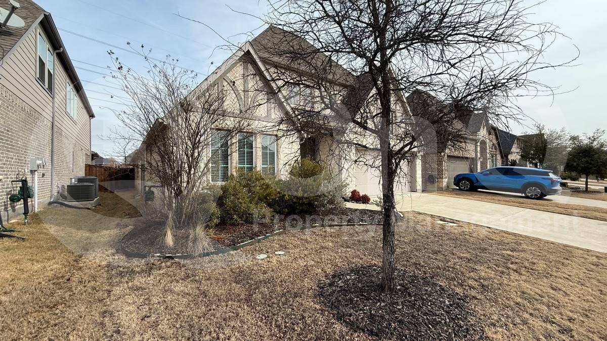 1516 Twistleaf Rd - Photo 3 of 10