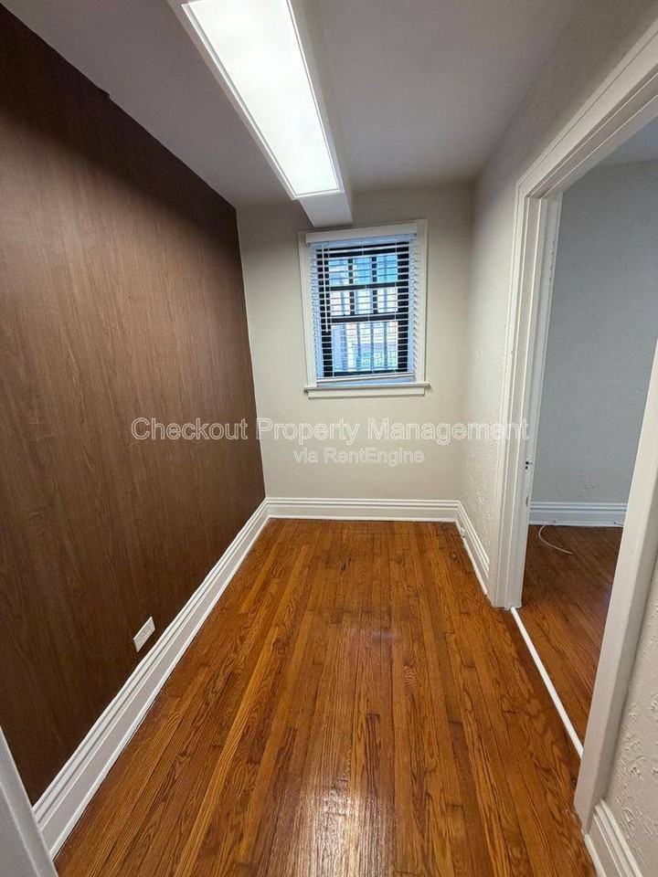 5616 Pershing Ave #11 - Photo 2 of 10