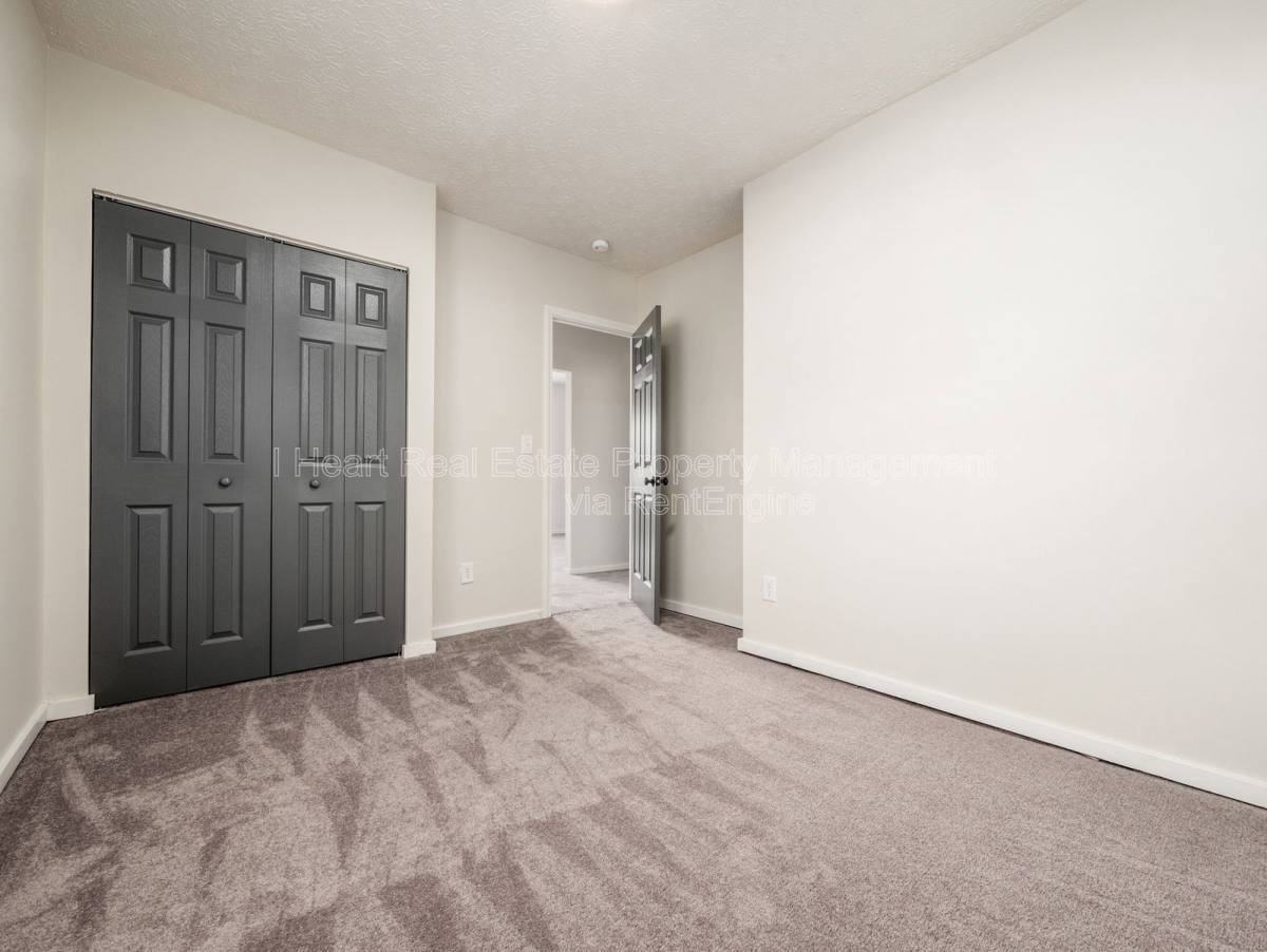 878 1 2 Sullivant Ave - Photo 6 of 9