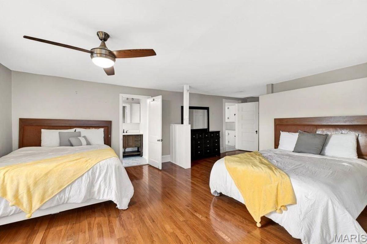 5103 Waterman Blvd - Photo 5 of 15