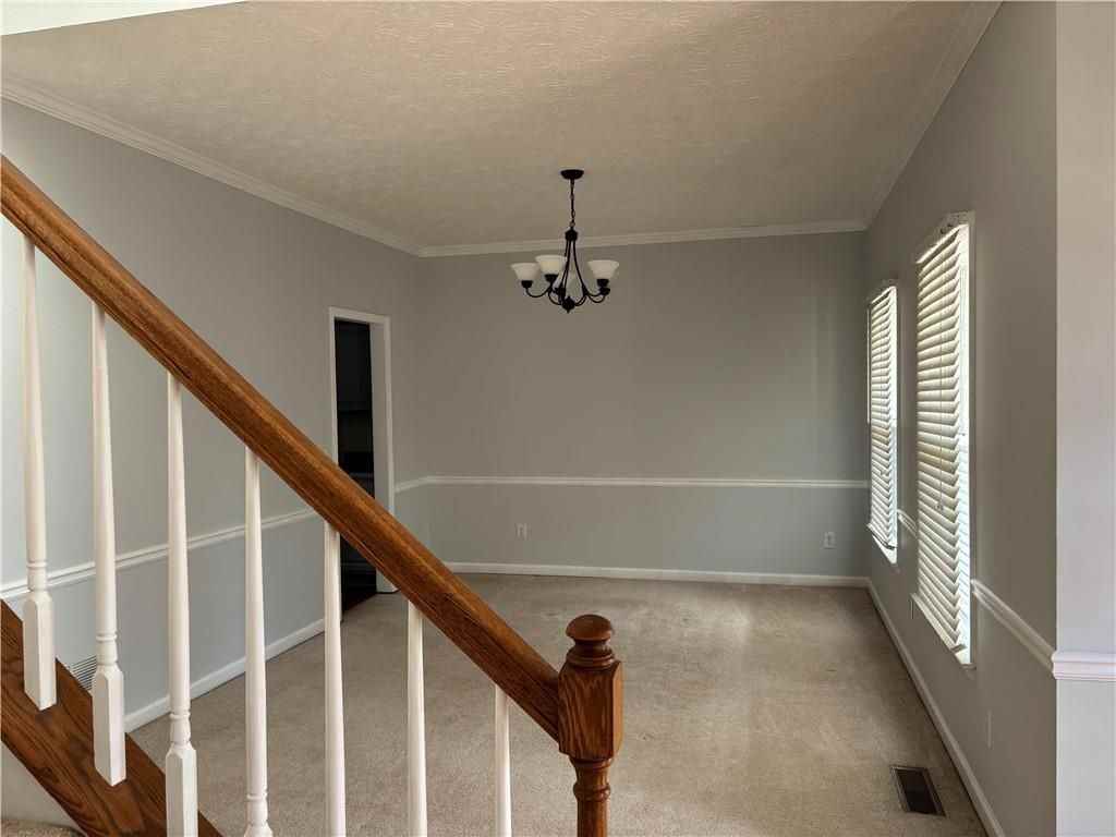 722 Thornapple Trl - Photo 7 of 32