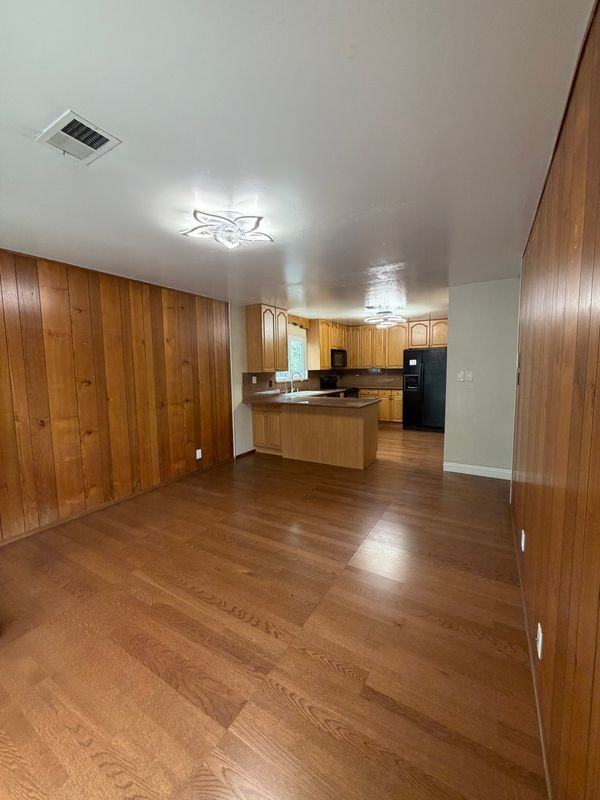 1209 Saint Louis Dr - Photo 3 of 31