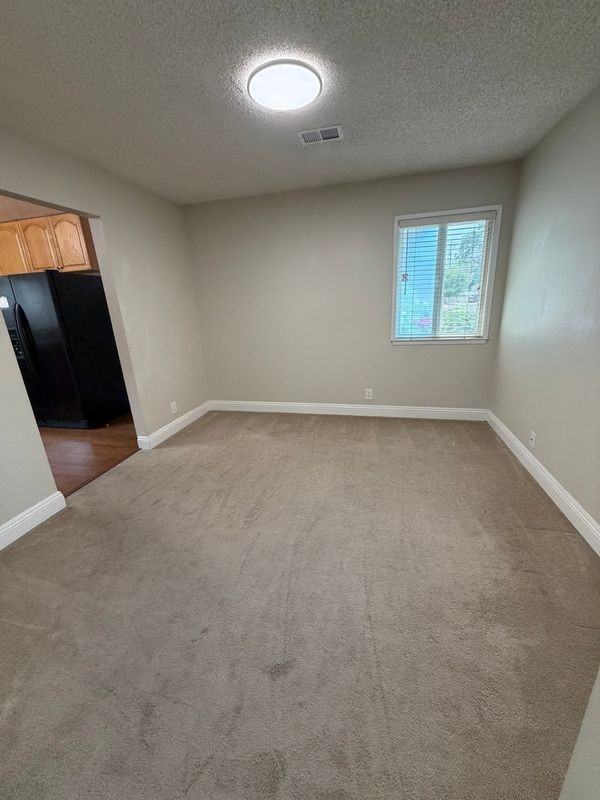 1209 Saint Louis Dr - Photo 7 of 31