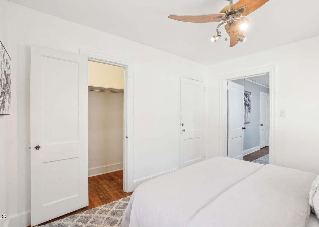 202 W Lavender Ave - Photo 5 of 15