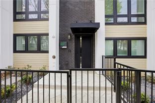 436 Markham St Sw - Photo 1 of 1