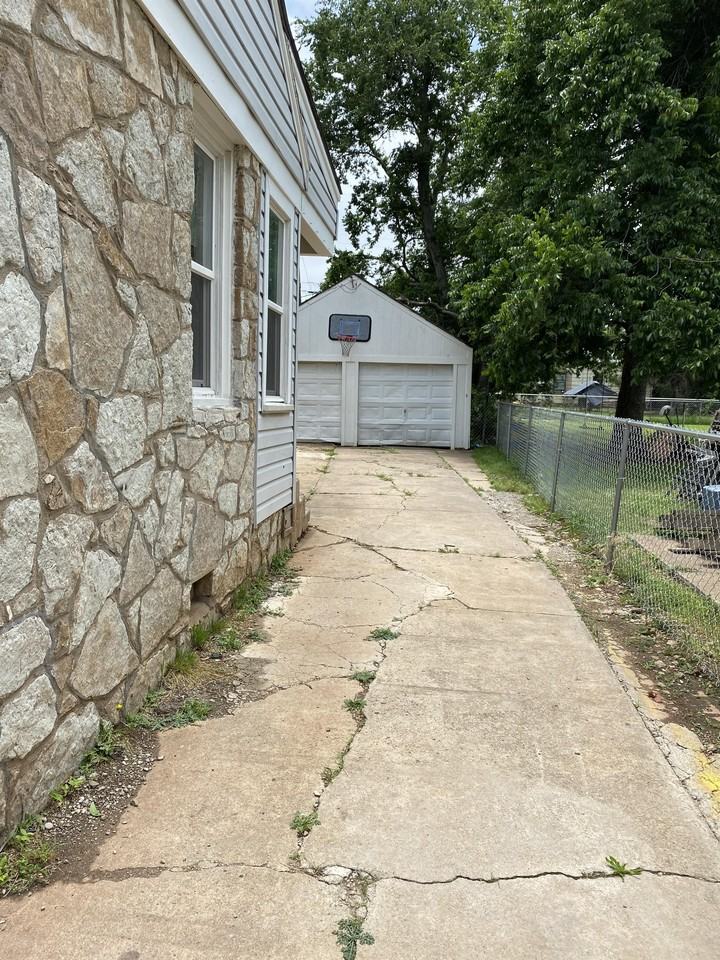632 Sw 44th St - Photo 2 of 18