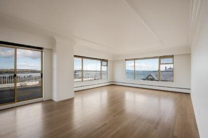 The White House Apartments - Photo 2 of 16