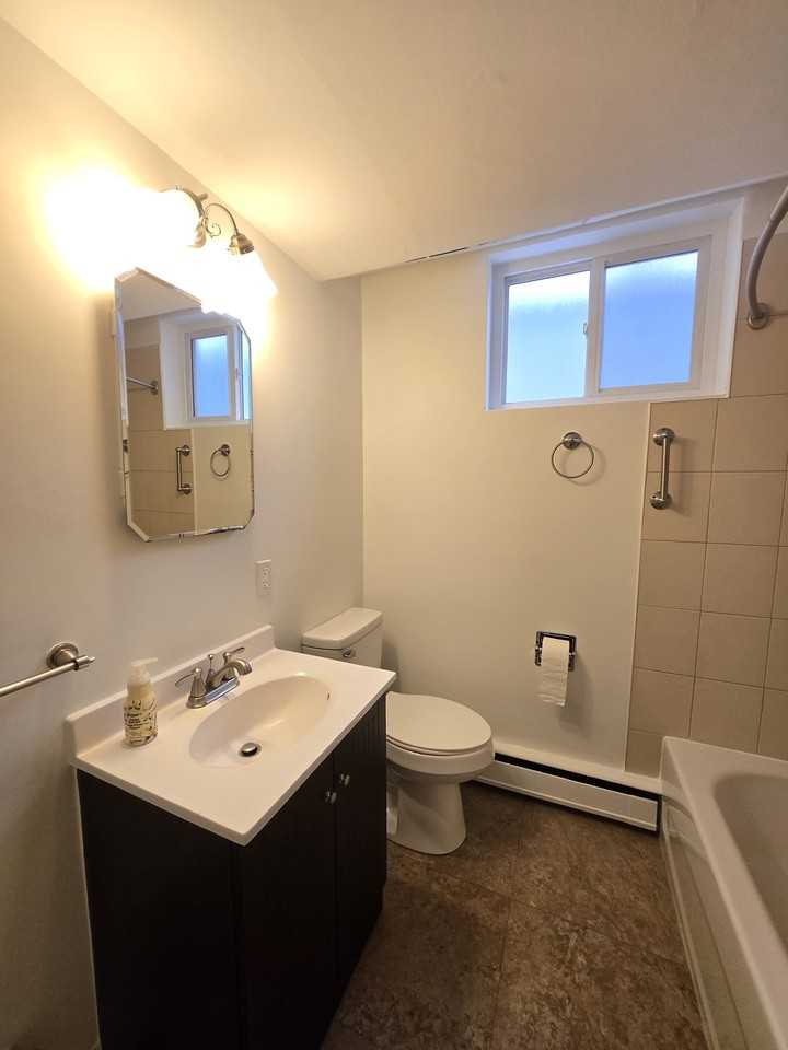 8741 152 Street Northwest - Photo 2 of 6