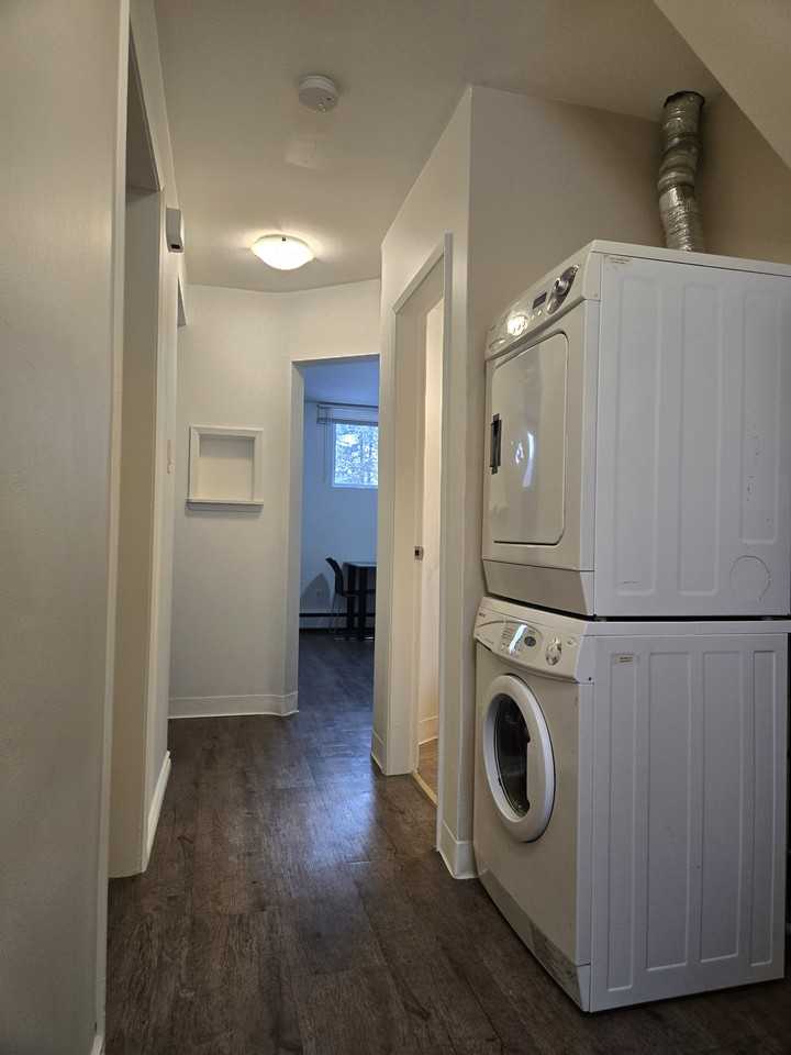 8741 152 Street Northwest - Photo 6 of 6