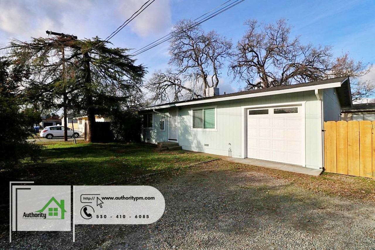 2835 Reservoir Ln - Photo 2 of 15