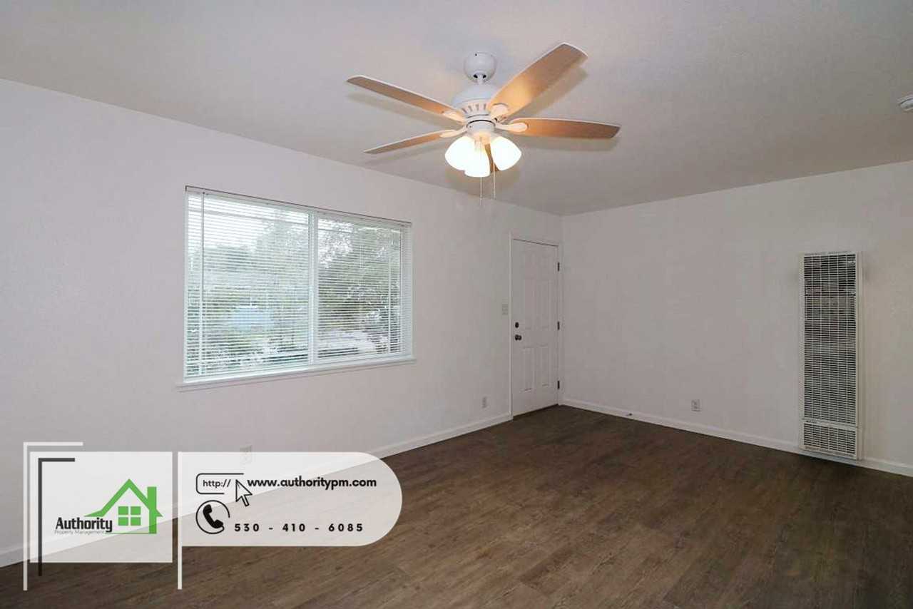 2835 Reservoir Ln - Photo 6 of 15