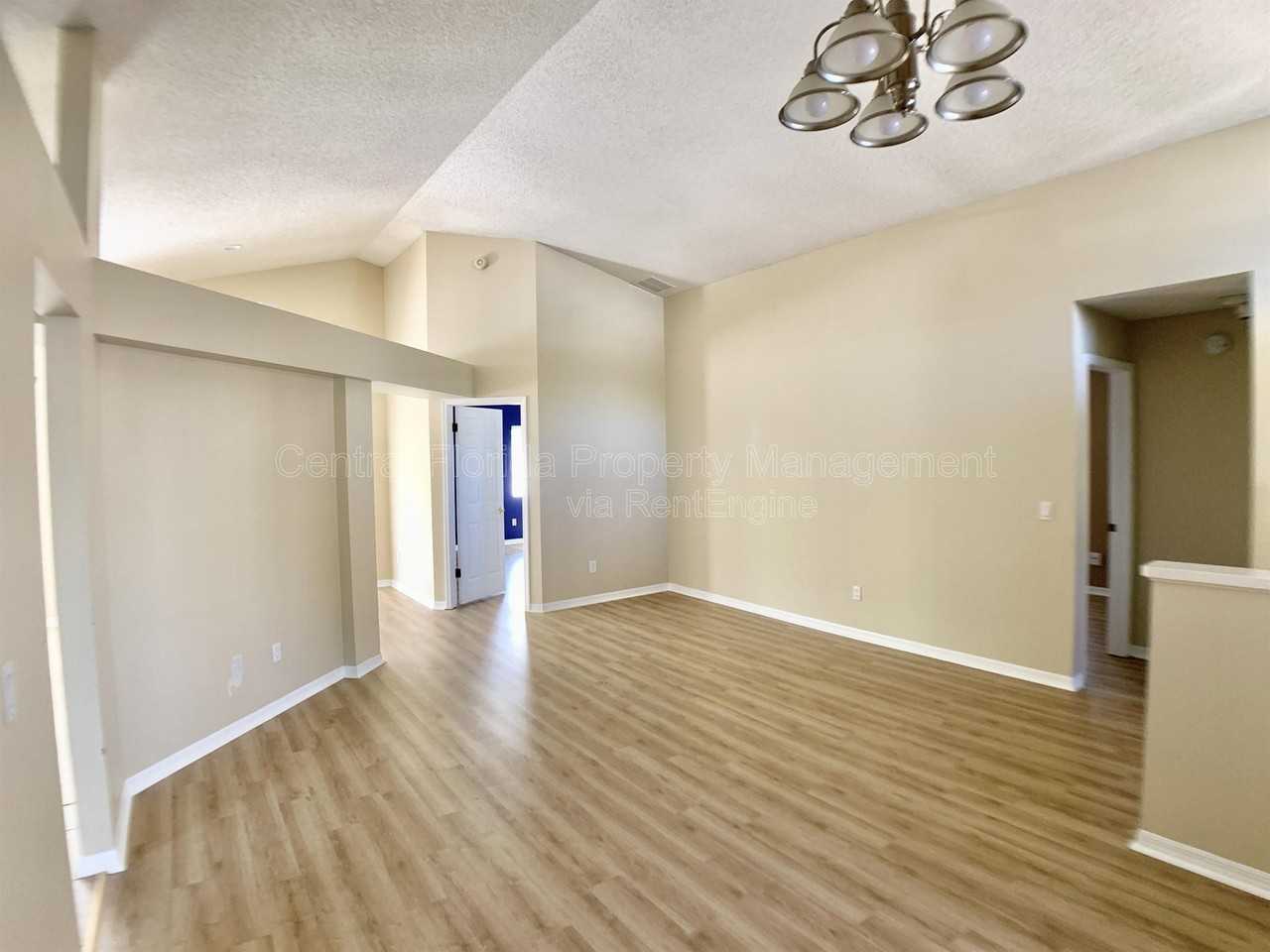 295 Morning Glory Dr - Photo 6 of 31