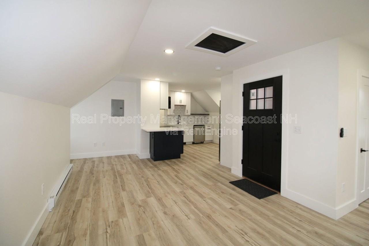 253 1st Nh Tpke #5 - Photo 3 of 19