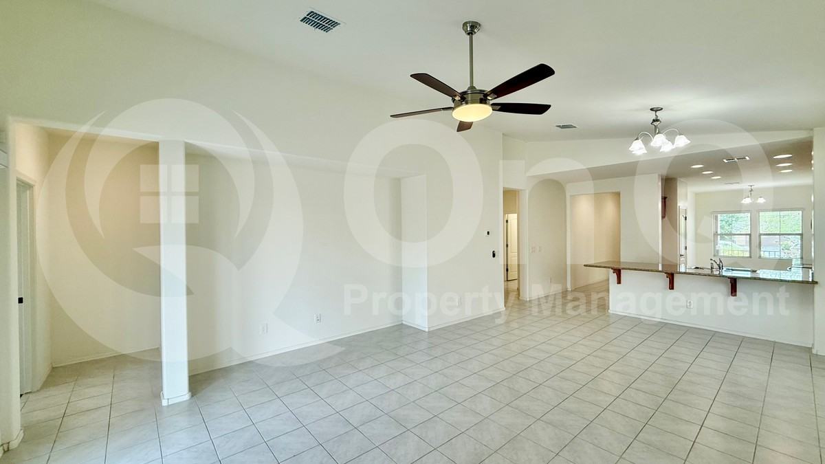 2432 E Brigadier Dr - Photo 6 of 26