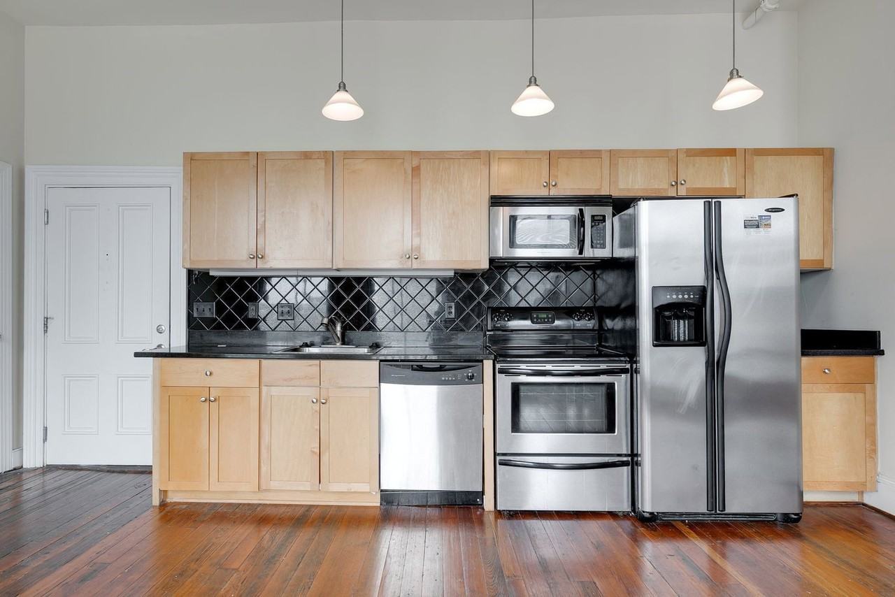 1321 1/2 E Main St #214 - Photo 2 of 17